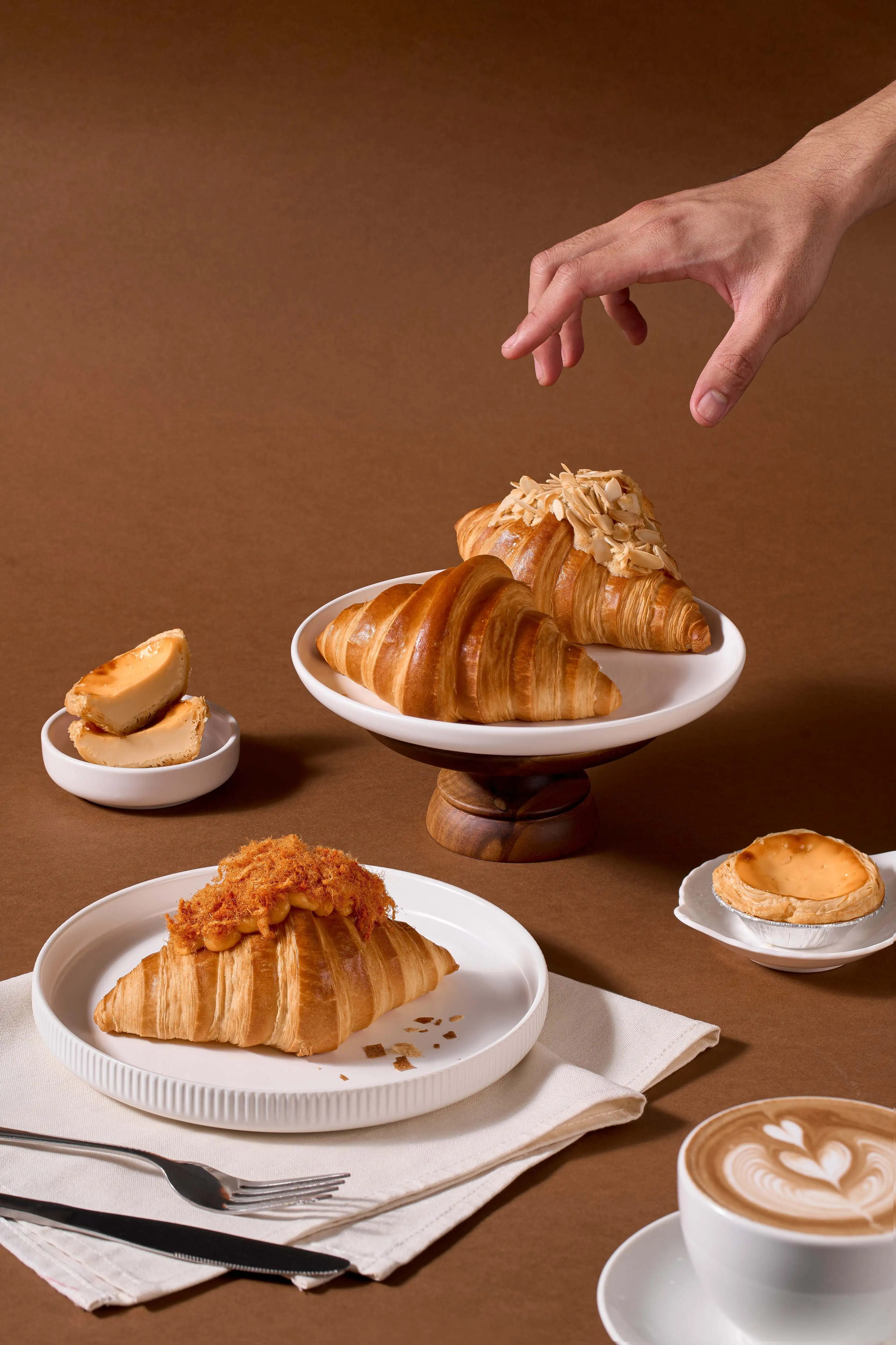 Bánh Croissant Bơ Pháp